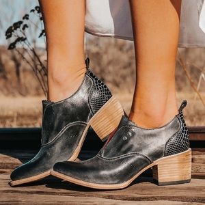 Freebird Sadie Black Croco Size 10 NIB
